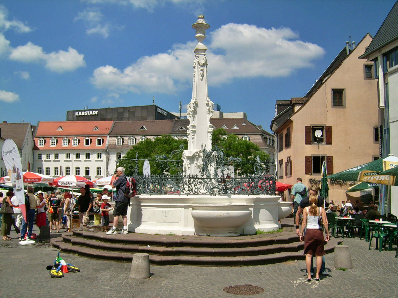 St. Johanner Markt – Photo: LoKiLeCh